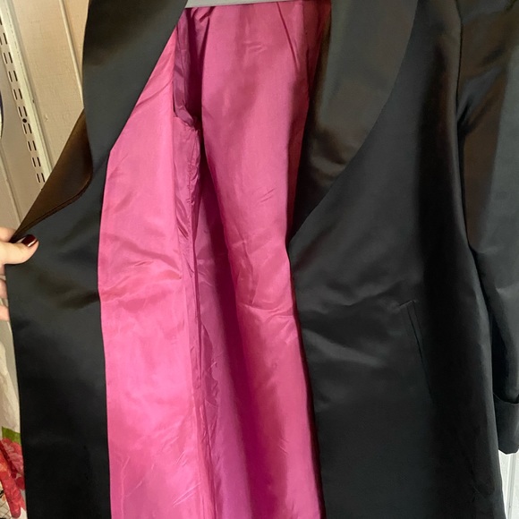 Vintage style black satin coat - Picture 3 of 4